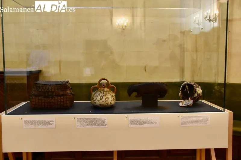 Muestra 'Un indio descenderá de una estrella. Viaje filosófico a la Amazonía (1783-1792)', en el Aula Lucía de Medrano del Edificio de las Escuelas Mayores. Foto de Vanesa Martins