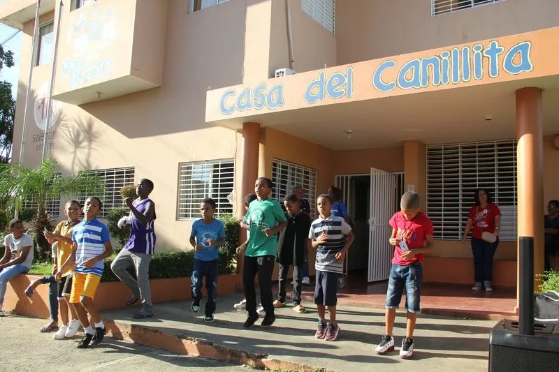 La Casa de los Canillitas, donde se reúnen a diario decenas de menores para participar en este programa educativo