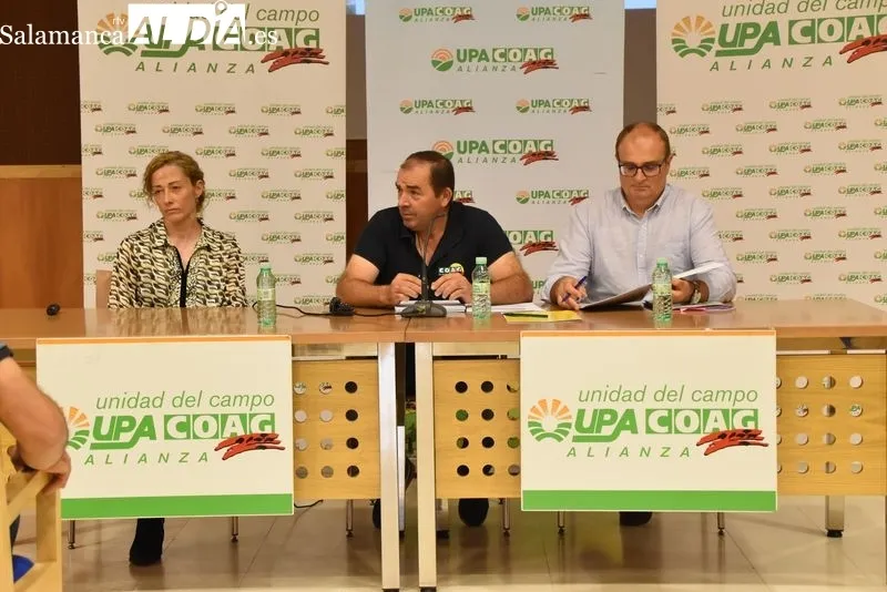 Jornada informativa sobre la Enfermedad Hemorrágica Epizoótica (EHE) en el Centro Municipal Trujillo. Foto Vanesa Martins