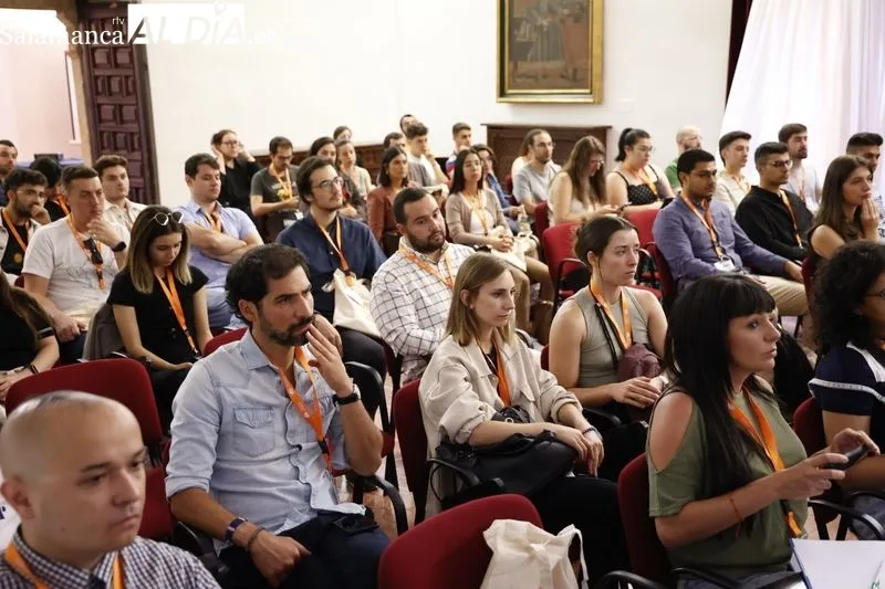 Inauguración de las terceras Jornadas de Jóvenes Investigadores organizadas por INNOVA-Salamanca en el Colegio Fonseca. Foto de David Sañudo