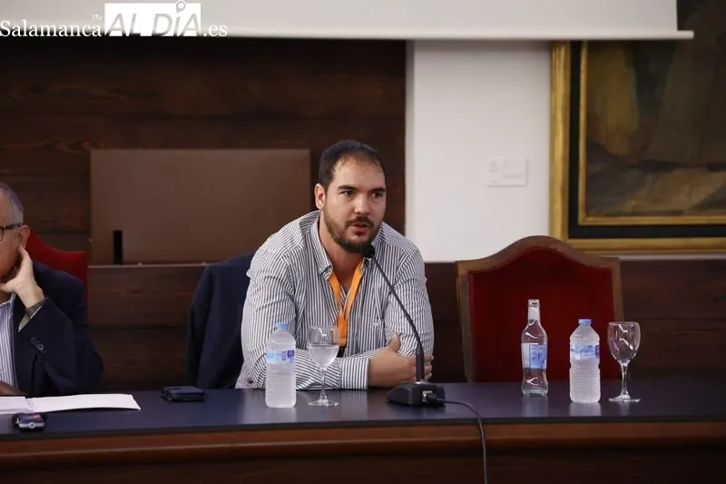 Inauguración de las terceras Jornadas de Jóvenes Investigadores organizadas por INNOVA-Salamanca en el Colegio Fonseca. Foto de David Sañudo