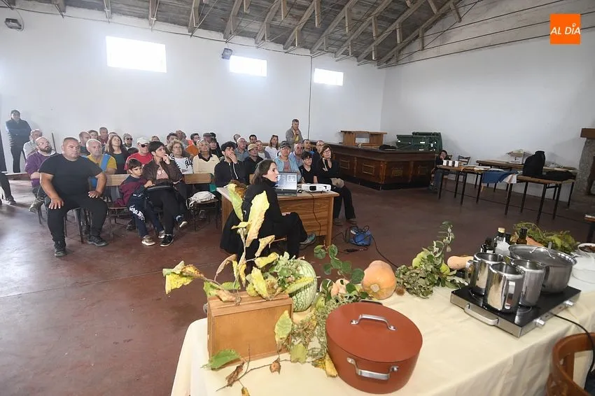 Foto 4 - Robleda acoge con lleno la apertura de las III Jornadas Micol&oacute;gicas de Salamanca 