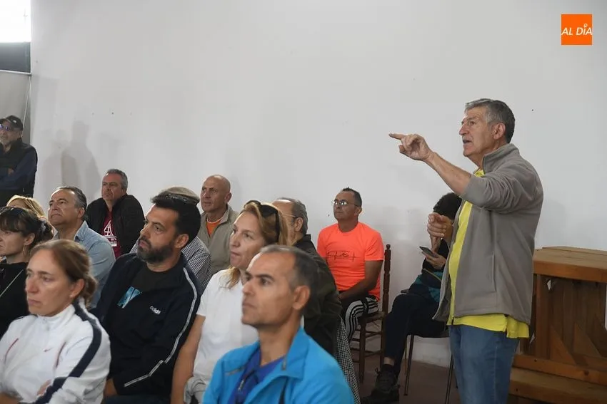 Foto 6 - Robleda acoge con lleno la apertura de las III Jornadas Micol&oacute;gicas de Salamanca 