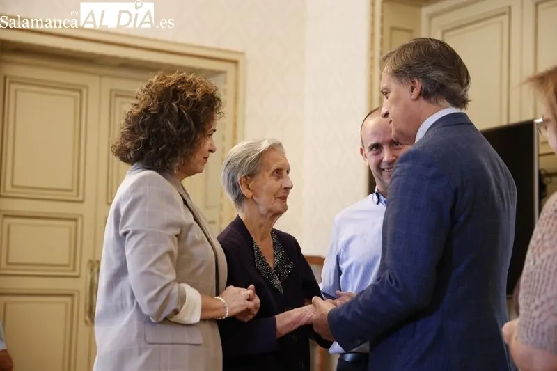 Homenaje a personas centenarias de la ciudad de Salamanca, que se ha desarrollado en el Ayuntamiento. Foto de David Sañudo