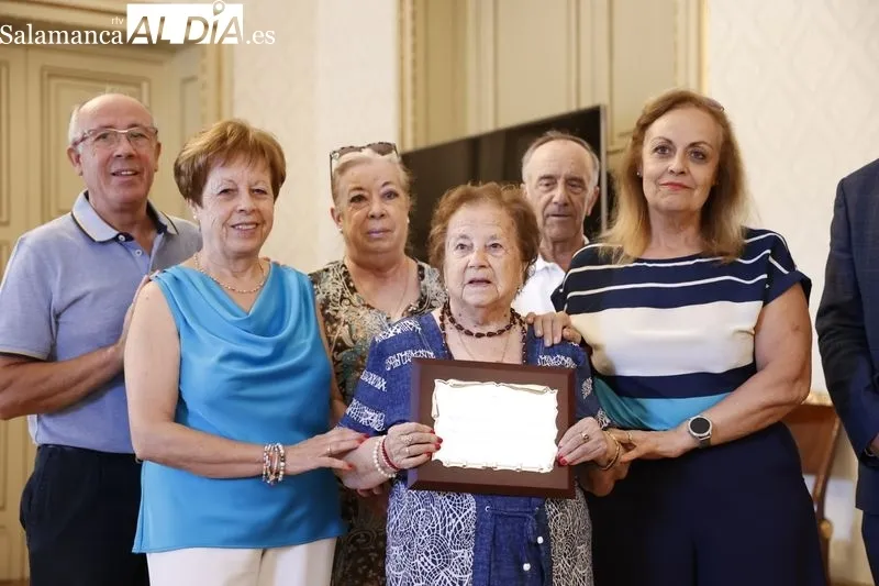 Homenaje a personas centenarias de la ciudad de Salamanca, que se ha desarrollado en el Ayuntamiento. Foto de David Sañudo
