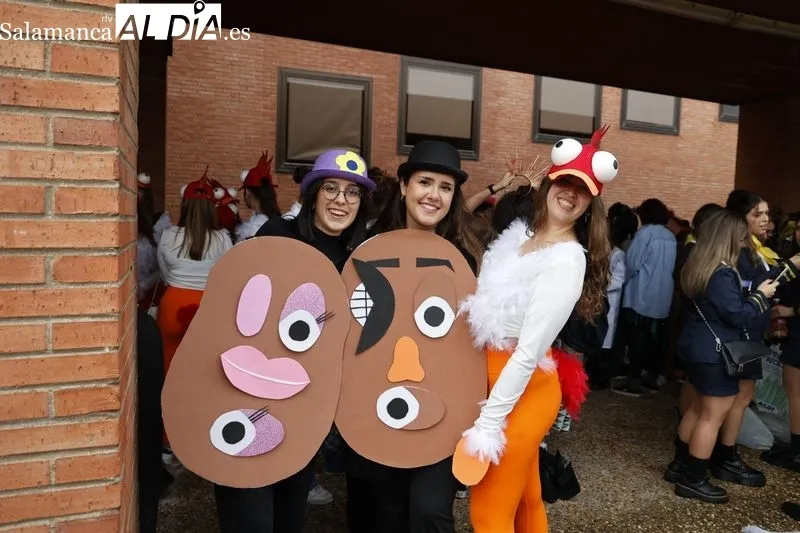 Fiestas de la Facultad de Medina en el Campus Unamuno. Foto de David Sañudo