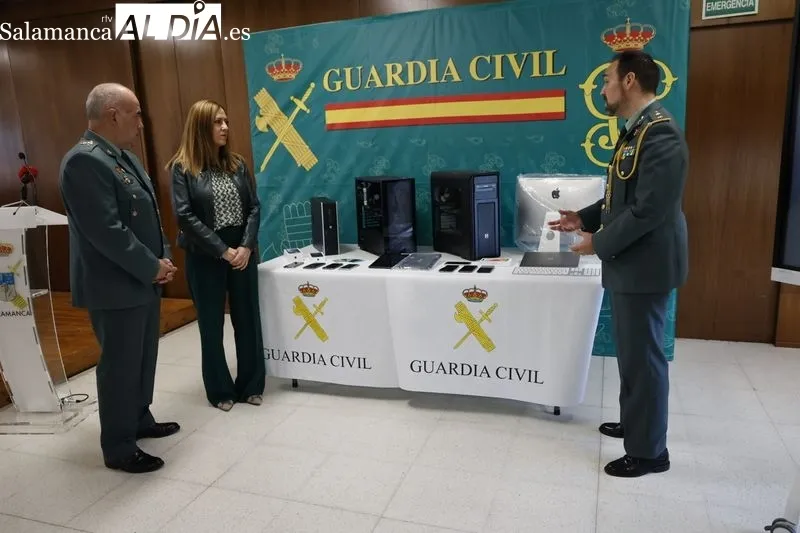 Presentación de la operación contra la ciberdelincuencia desarrollada por la Comandancia de la Guardia Civil de Salamanca. Foto de David Sañudo