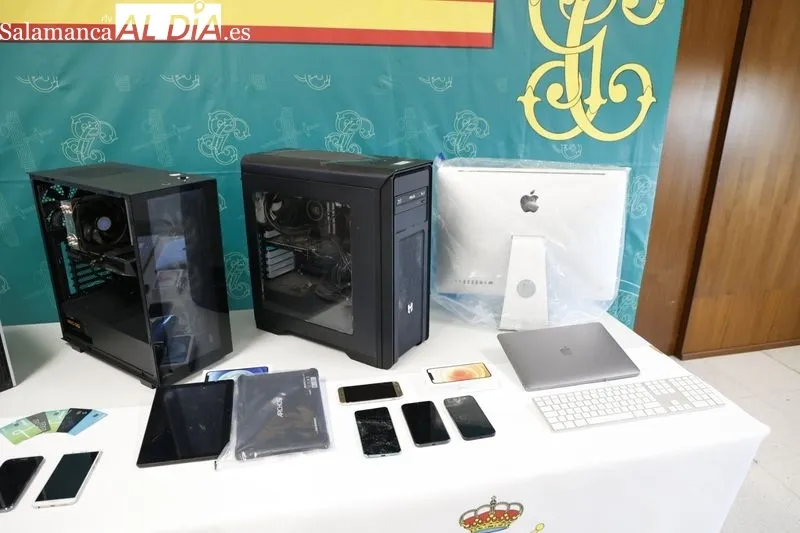 Presentación de la operación contra la ciberdelincuencia desarrollada por la Comandancia de la Guardia Civil de Salamanca. Foto de David Sañudo