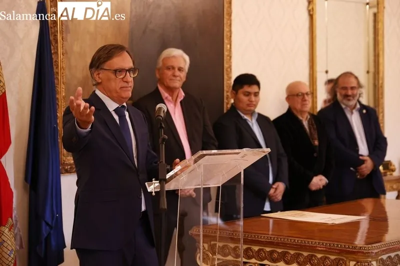 Recepción en el Ayuntamiento con motivo del XVI Encuentro de Poetas Iberoamericanos. Foto de David Sañudo