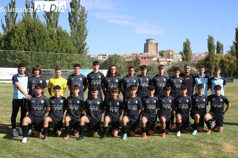 Foto 5 - El Alba de Tormes CF saca m&uacute;sculo con su cantera