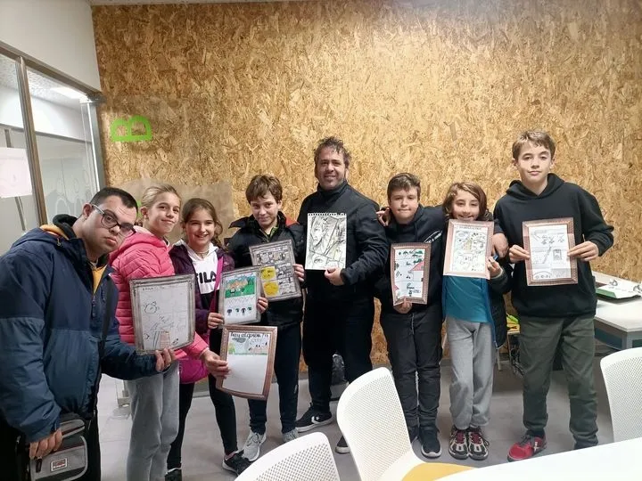 Niños y mayores de Carbajosa disfrutan de la Semana de la Biblioteca