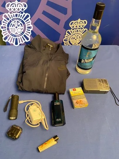 Foto 2 - Detenido un joven en Salamanca, que estaba en b&uacute;squeda por un Juzgado de Galicia, tras cometer varios robos en una misma ma&ntilde;ana
