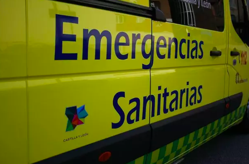 Foto 1 - Cuatro fallecidos, entre ellos dos bebés, en la colisión entre un camión y un turismo en Ceguilla (Segovia)