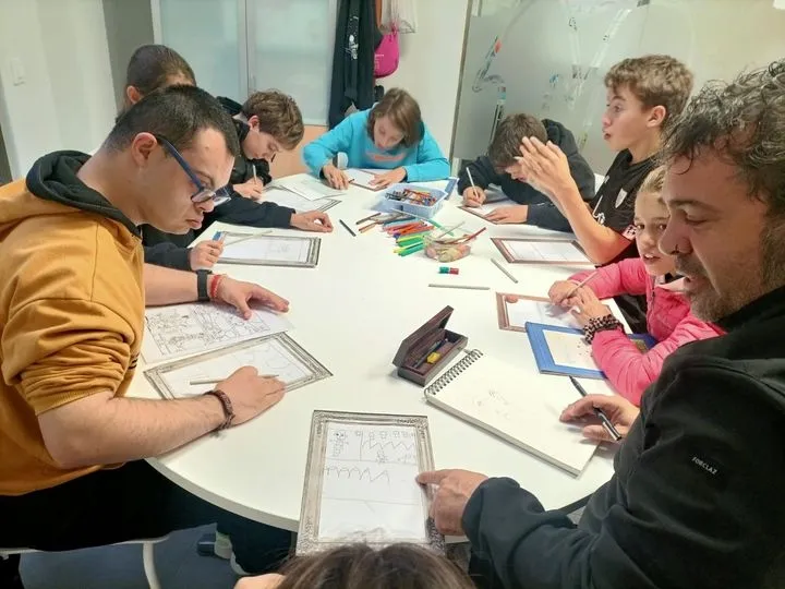 Niños y mayores de Carbajosa disfrutan de la Semana de la Biblioteca