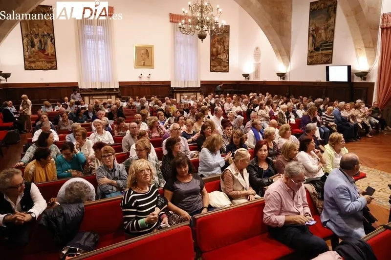 Comienza un nuevo curso de la Universidad de la Experiencia | FOTOS: David Sañudo 