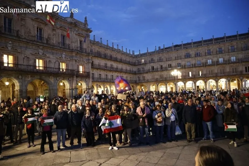 Concentración en la Plaza Mayor de Salamanca para apoyar a Palestina | FOTOS: David Sañudo 