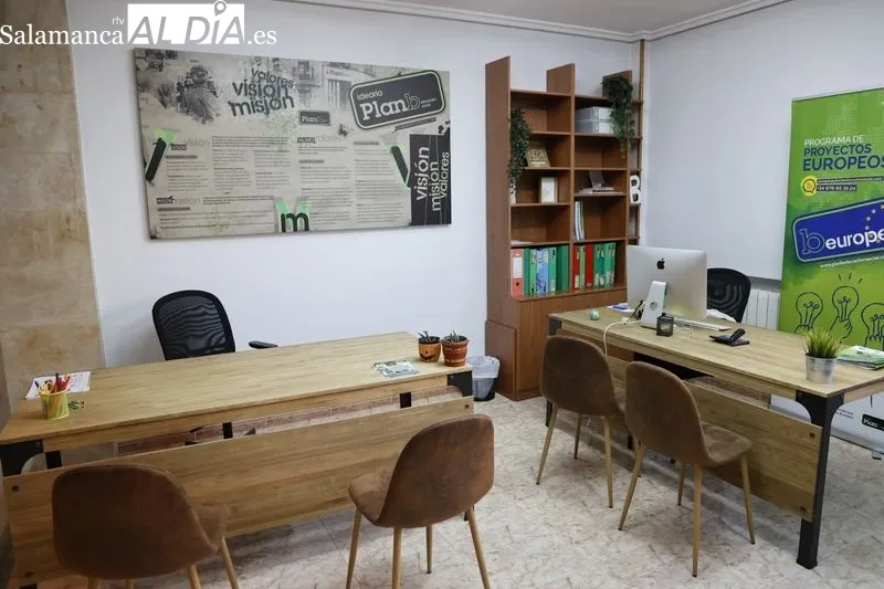 Foto 7 - Salamanca ya tiene un nuevo espacio ciudadano de acci&oacute;n comunitaria y de orientaci&oacute;n