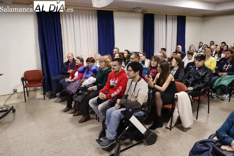 Rubén Juy presenta entre familiares, amigos y lectores su primer thriller ‘Siluntium’ | FOTOS: David Sañudo 