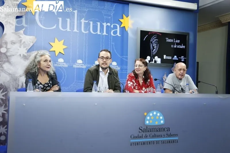 Presentación en la Sala de la Palabra del Teatro Liceo del reestreno de ‘¡Al carajo la poesía!’,  de la compañía salmantina Raízde4Teatro. Foto David Sañudo