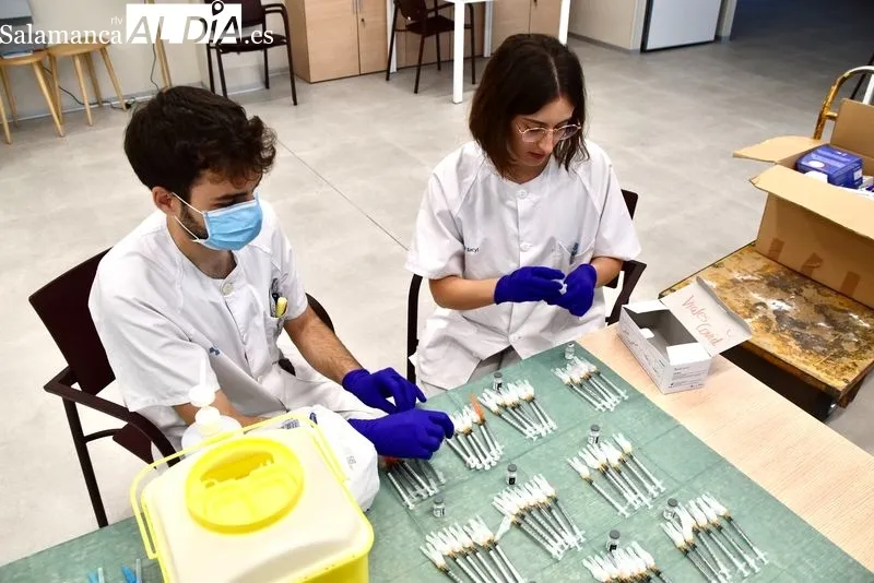 Vacunación frente al Covid y la gripe en la nueva residencia San Juan de Sahagún, en Salamanca. Foto de Vanesa Martins