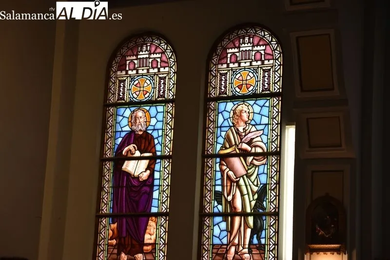Mural 'Vía Crucis' de Genaro de No, que se ha reubicado en la capilla del hospital Los Montalvos. Foto de Vanesa Martins