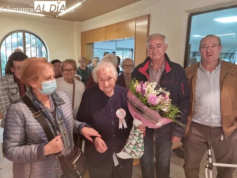 Celebración del 100 cumpleaños de Juana Lucia Herrero