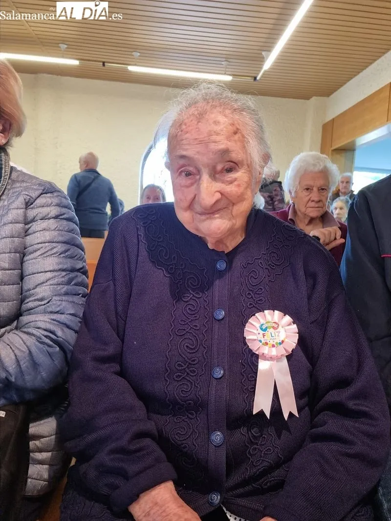 Celebración del 100 cumpleaños de Juana Lucia Herrero