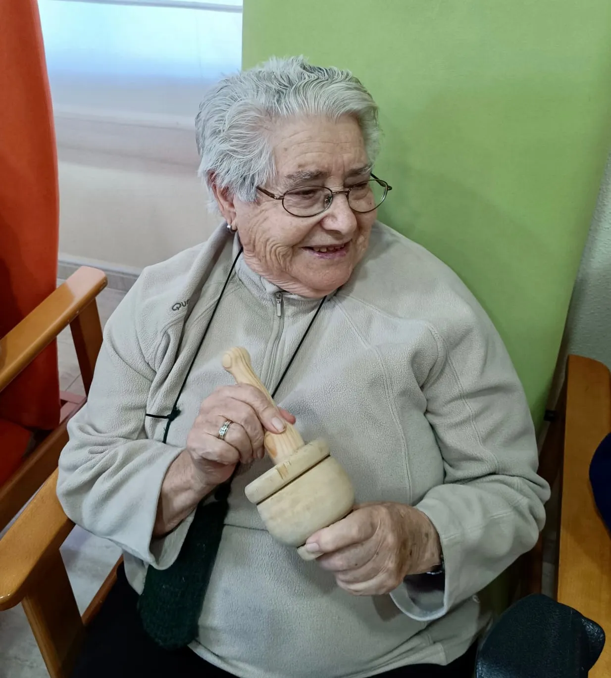 La residencia Santa Ana vivía este viernes una animada castañada