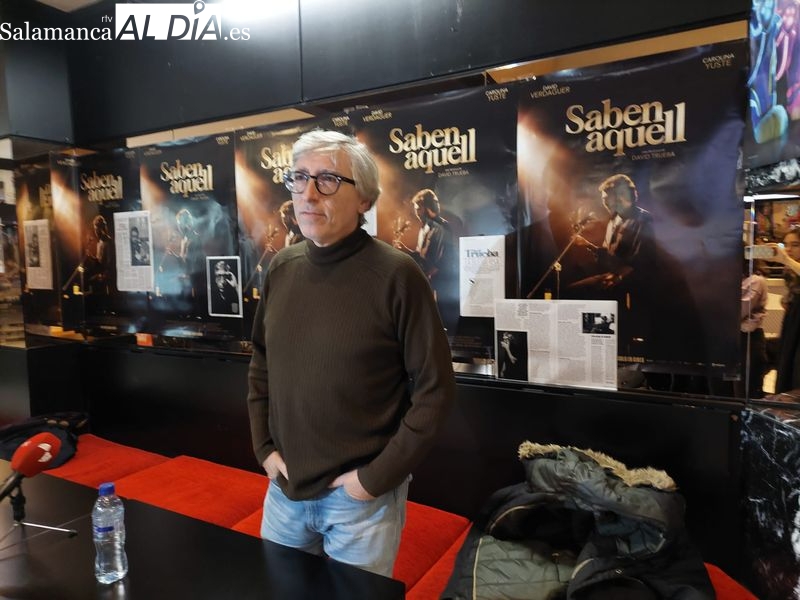 David Trueba durante la presentación en Salamanca de la película 'Saben aquell'