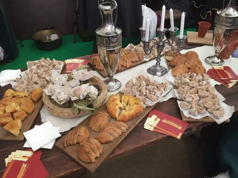 Foto 7 - Penedono, rico pasado medieval plasmado en un certamen gastron&oacute;mico