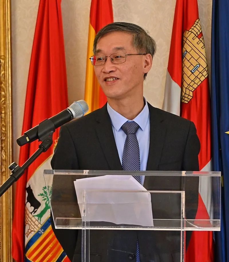 Recepción en el Ayuntamiento de Salamanca al embajador de la República Popular China en España, Yao Jing