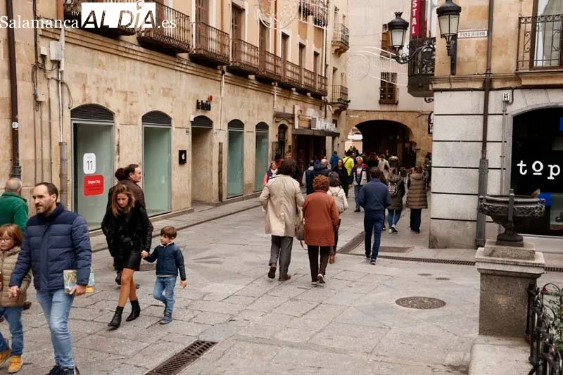 Ambiente de domingo en Salamanca | FOTOS: David Sañudo