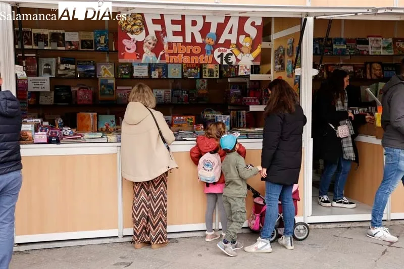 Ambiente de domingo en Salamanca | FOTOS: David Sañudo
