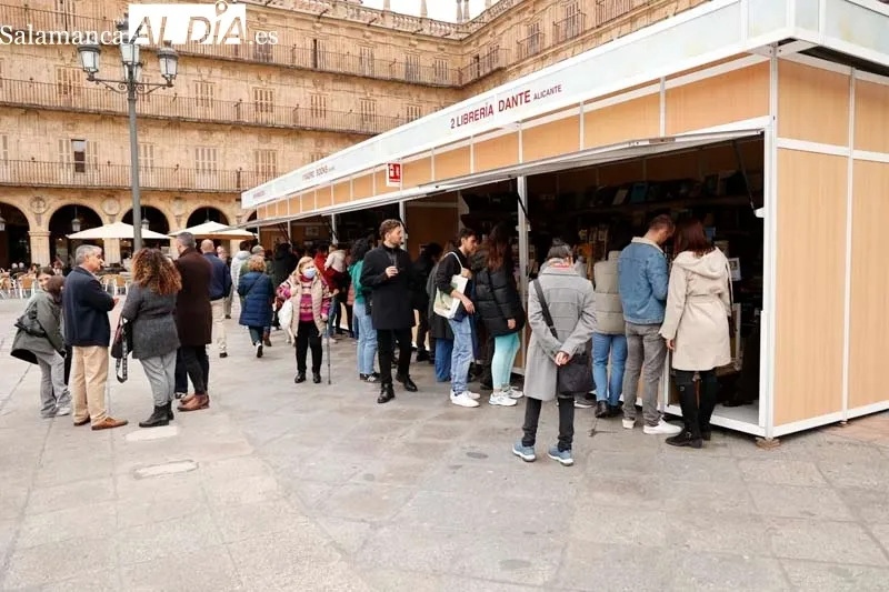 Ambiente de domingo en Salamanca | FOTOS: David Sañudo