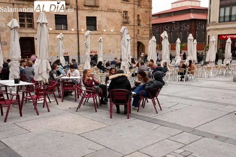 Ambiente de domingo en Salamanca | FOTOS: David Sañudo