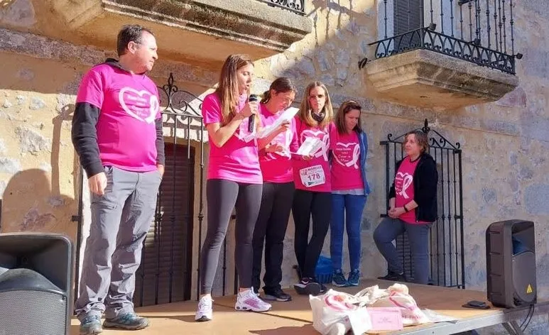 Foto 11 - Nuevo &eacute;xito de la Marcha contra el C&aacute;ncer de Sancti-Sp&iacute;ritus con m&aacute;s de 350 participantes