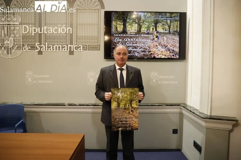 El delegado del área de Turismo, Juan Carlos Ceballos, en la presentación de 'Los 1.000 otoños de Salamanca'. Foto de David Sañudo