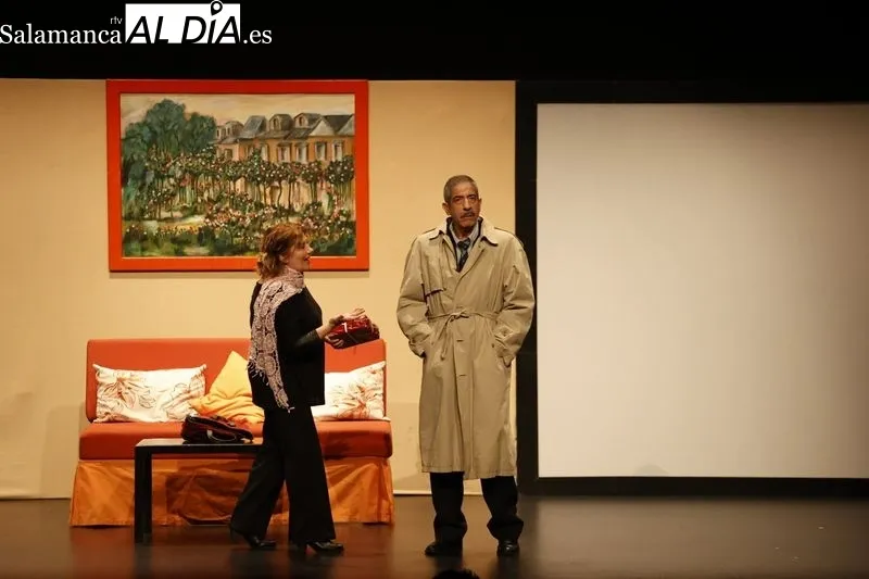 ‘El verbo amar’ de Esfinge Teatro en el Liceo de Salamanca por el 25N. Fotos: David Sañudo