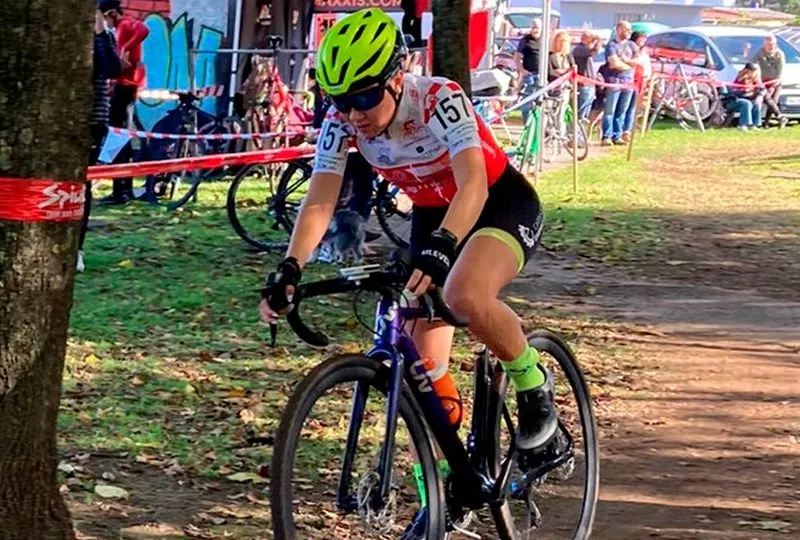 Corredores de la Escuela de Ciclismo Salmantina
