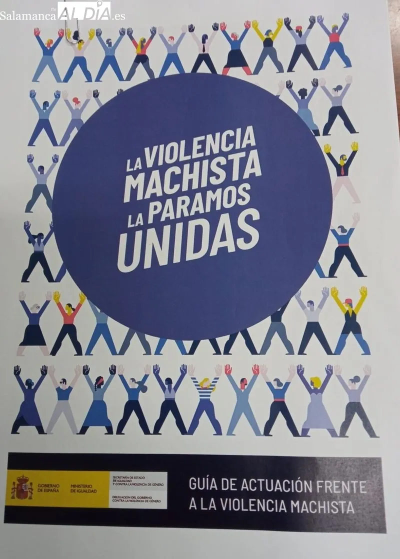 El hogar del jubilado acogió la proyección del corto y el juego del 'Bingo por las mujeres'