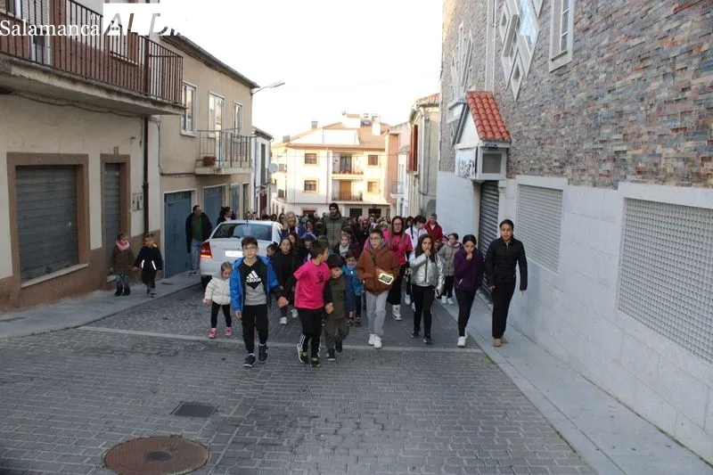 Foto 10 - Alba de Tormes se une contra la Violencia de G&eacute;nero&nbsp;