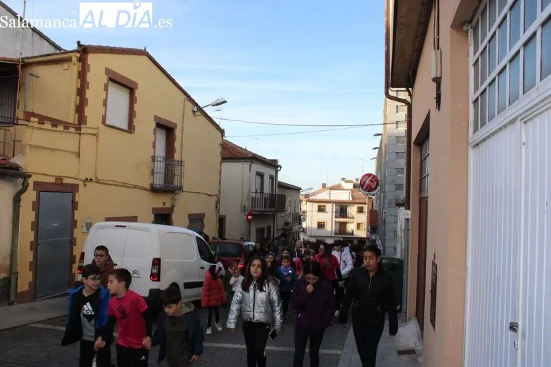Foto 9 - Alba de Tormes se une contra la Violencia de G&eacute;nero&nbsp;