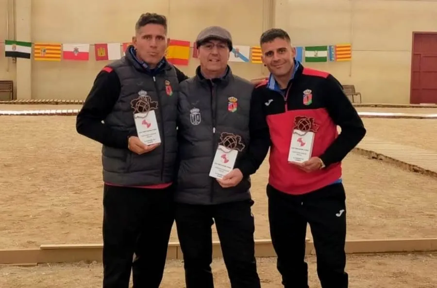 Foto 3 - Varios mirobrigenses suben al podio en el Torneo Nacional de Petanca de Castilla y Le&oacute;n