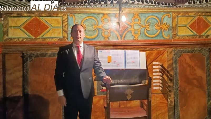 Alberto Iglesias ofreció un concierto en el órgano histórico de la iglesia de Lumbrales