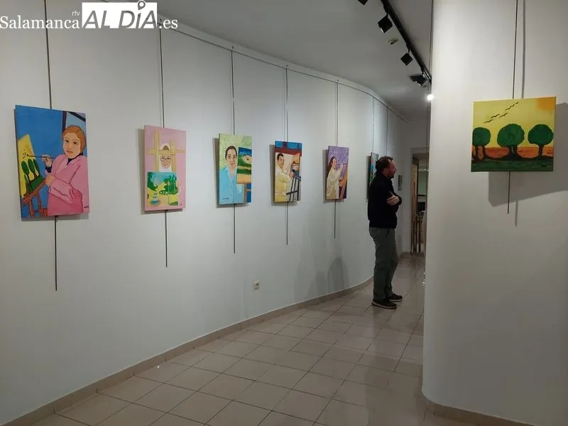 Inauguración de la exposición ‘Taller de artes plásticas y visuales’ de la Fundación Aviva en el Espacio Joven. Fotos: Berta Joven