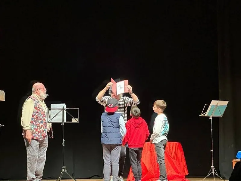 Foto 4 - El colegio Antonio Machado obtiene el primer premio del concurso de Monstruos del IV Sal&oacute;n del Libro Infantil y Juvenil