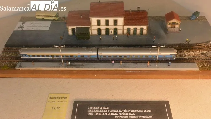 Foto 6 - La exposici&oacute;n de la Casa de los Condes de Lumbrales se ampl&iacute;a con dioramas de cuatro estaciones ferroviarias