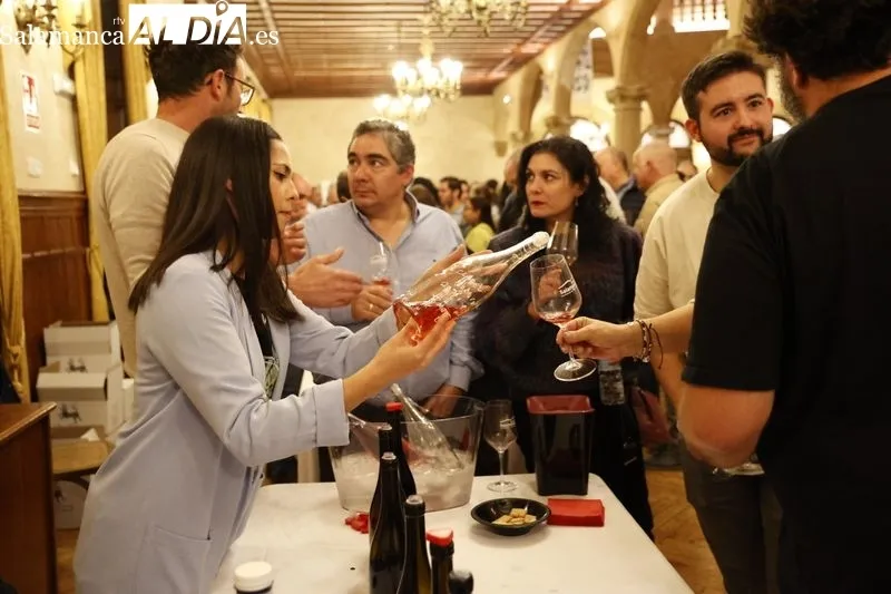 Presentación Anual de los Vinos de la DOP Sierra de Salamanca en el Casino. Fotos: David Sañudo
