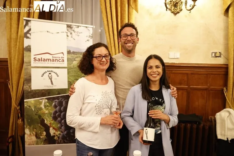 Presentación Anual de los Vinos de la DOP Sierra de Salamanca en el Casino. Fotos: David Sañudo