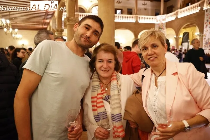 Presentación Anual de los Vinos de la DOP Sierra de Salamanca en el Casino. Fotos: David Sañudo